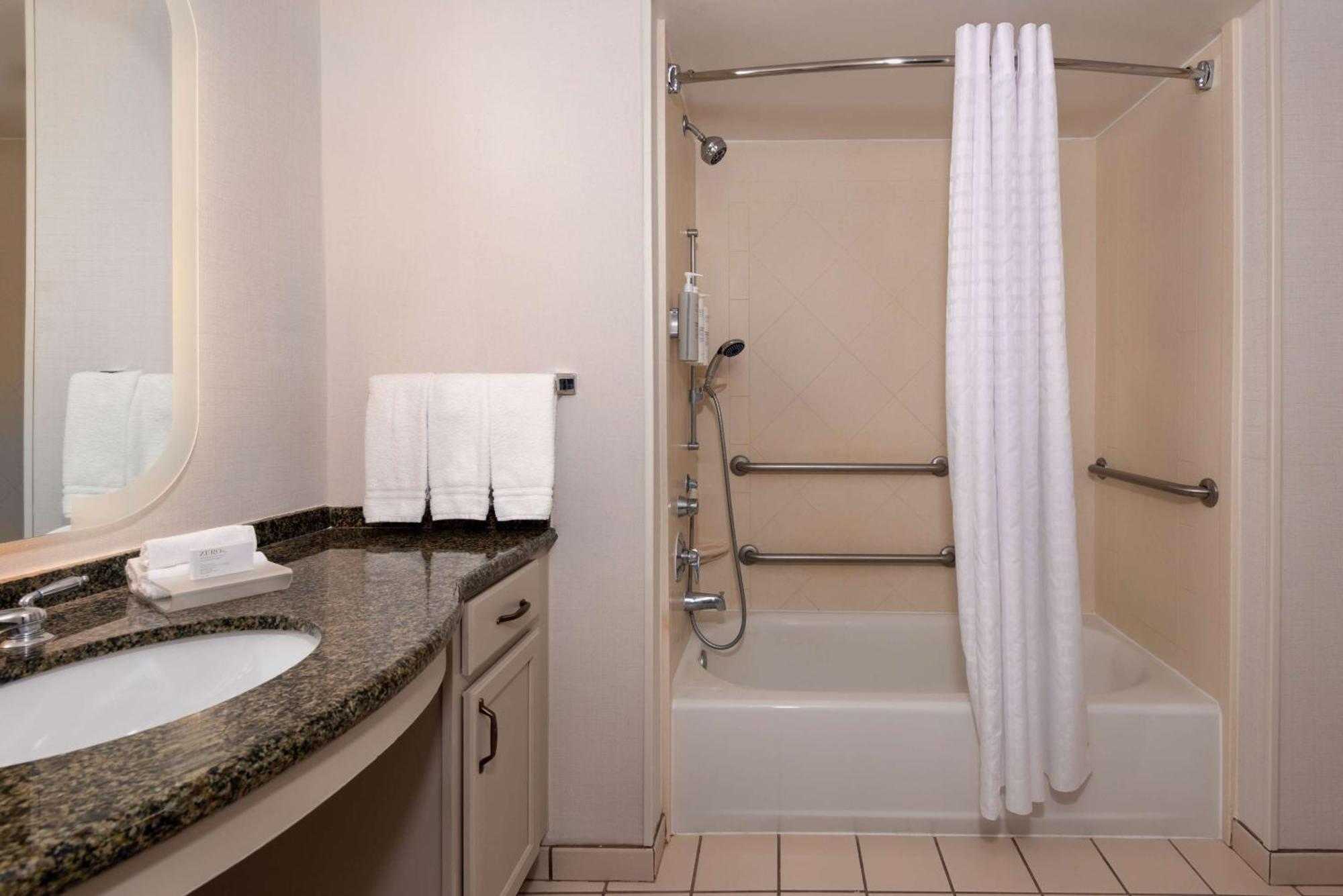 Homewood Suites By Hilton Tampa Airport - Westshore Exterior photo